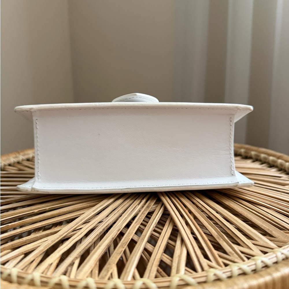 Jacquemus White Leather Le Bambino Mini Top-Handle Bag - Picture 7 of 15